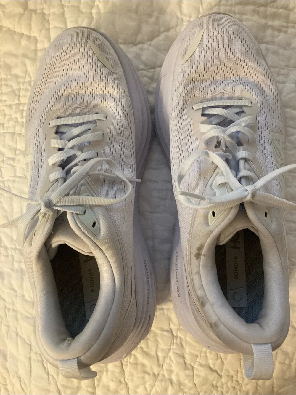 Hoka One One Size 9 Bondi 8 Triple White Sneaker Running Shoe 1129752-WWH